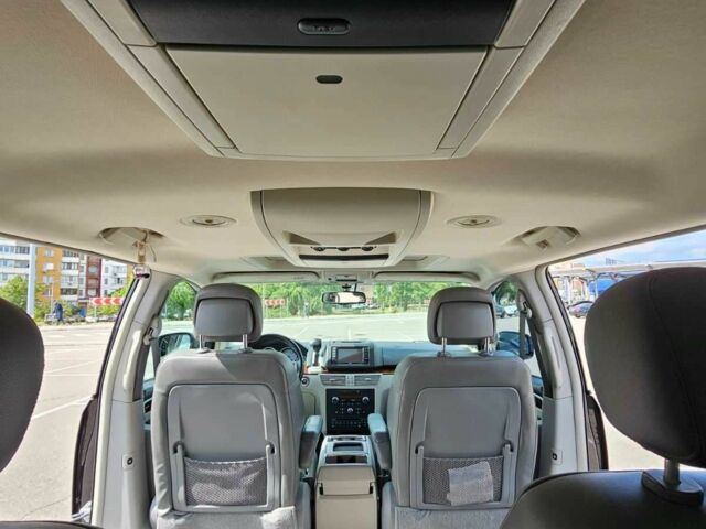 Фольксваген Рутан 2013 у Києві на Automoto.ua Чорний Фольксваген Рутан, об'ємом двигуна 3.6 л та пробігом 170 тис. км за 14800 $, фото 16 на Automoto.ua