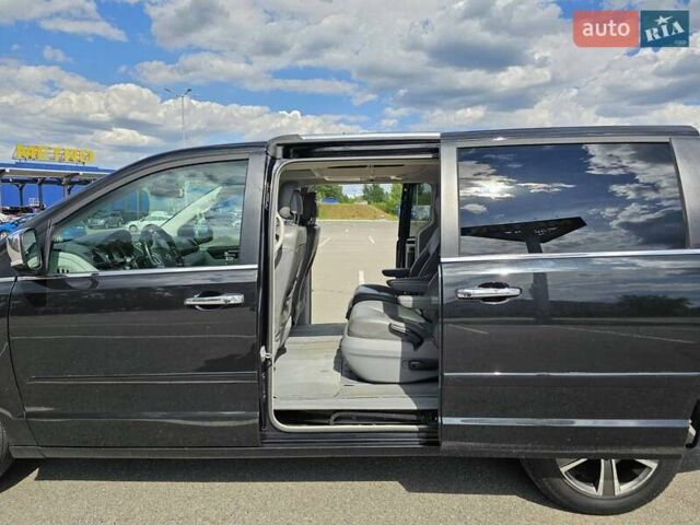 Фольксваген Рутан 2013 в Киеве на Automoto.ua Черный Фольксваген Рутан, объемом двигателя 3.6 л и пробегом 170 тыс. км за 15200 $, фото 12 на Automoto.ua