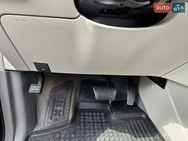 Фольксваген Рутан 2013 в Киеве на Automoto.ua Черный Фольксваген Рутан, объемом двигателя 3.6 л и пробегом 170 тыс. км за 15200 $, фото 28 на Automoto.ua