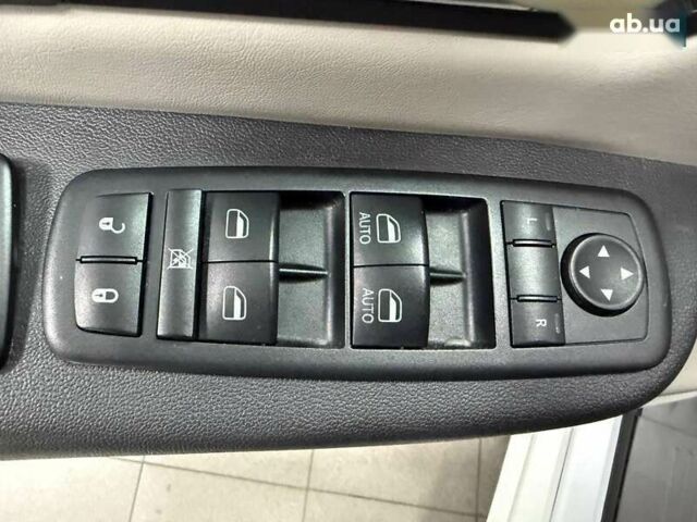 Фольксваген Рутан, об'ємом двигуна 3.6 л та пробігом 200 тис. км за 12490 $, фото 16 на Automoto.ua