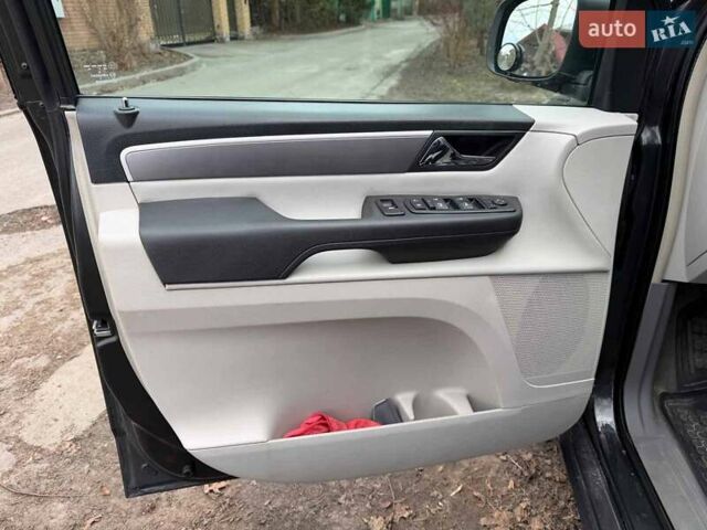 Сірий Фольксваген Рутан, об'ємом двигуна 3.6 л та пробігом 294 тис. км за 11990 $, фото 11 на Automoto.ua