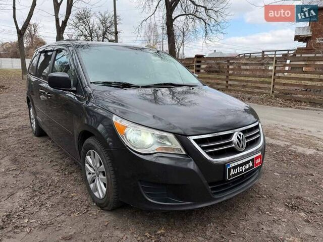 Сірий Фольксваген Рутан, об'ємом двигуна 3.6 л та пробігом 294 тис. км за 11990 $, фото 2 на Automoto.ua