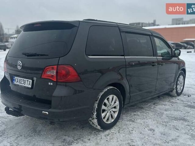 Серый Фольксваген Рутан, объемом двигателя 3.6 л и пробегом 292 тыс. км за 13000 $, фото 4 на Automoto.ua