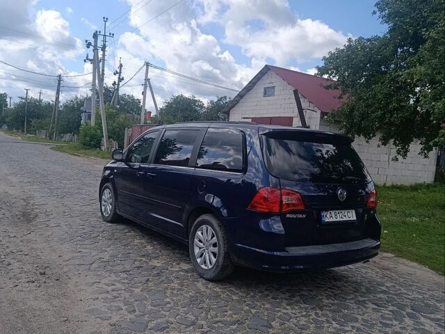 Синій Фольксваген Рутан, об'ємом двигуна 3.6 л та пробігом 148 тис. км за 10100 $, фото 2 на Automoto.ua