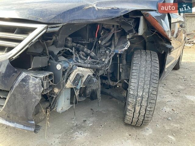 Синий Фольксваген Рутан, объемом двигателя 3.6 л и пробегом 148 тыс. км за 7800 $, фото 6 на Automoto.ua