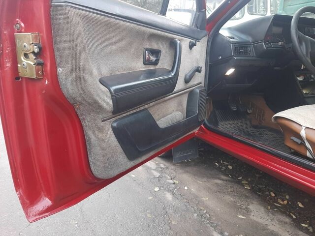 Красный Фольксваген Сантана, объемом двигателя 0 л и пробегом 260 тыс. км за 1100 $, фото 11 на Automoto.ua