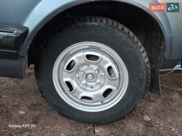 Зеленый Фольксваген Сантана, объемом двигателя 1.76 л и пробегом 300 тыс. км за 1000 $, фото 30 на Automoto.ua