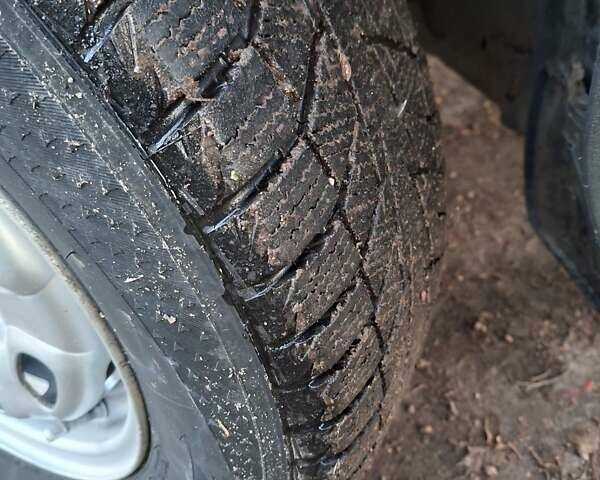 Зеленый Фольксваген Сантана, объемом двигателя 1.76 л и пробегом 300 тыс. км за 1000 $, фото 31 на Automoto.ua