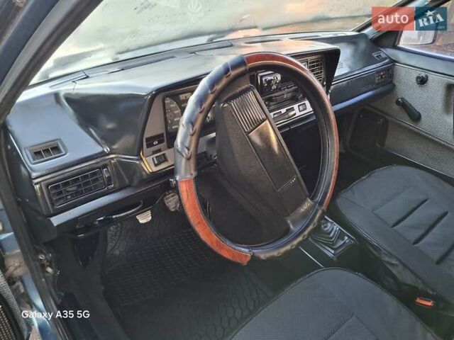 Зеленый Фольксваген Сантана, объемом двигателя 1.76 л и пробегом 300 тыс. км за 1000 $, фото 17 на Automoto.ua