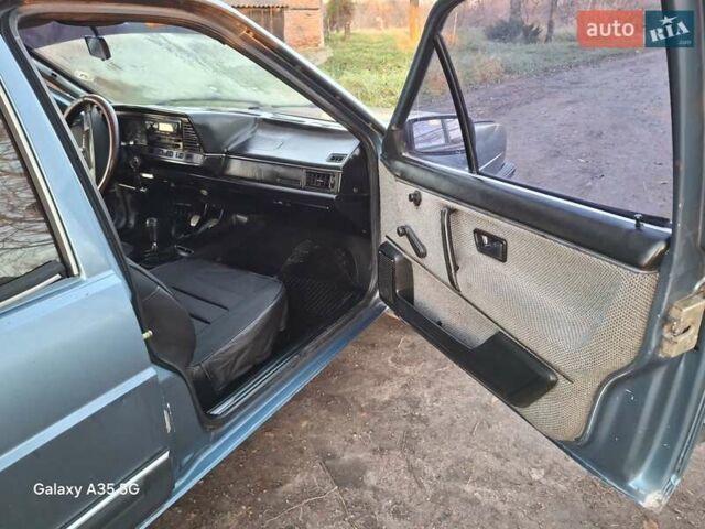 Зеленый Фольксваген Сантана, объемом двигателя 1.76 л и пробегом 300 тыс. км за 1000 $, фото 27 на Automoto.ua