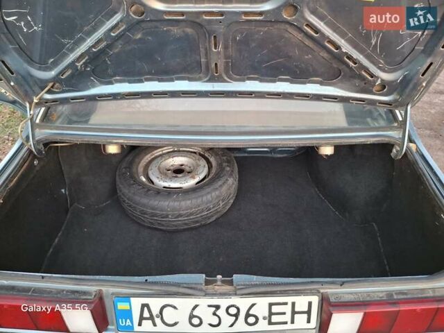 Зеленый Фольксваген Сантана, объемом двигателя 1.76 л и пробегом 300 тыс. км за 1000 $, фото 26 на Automoto.ua