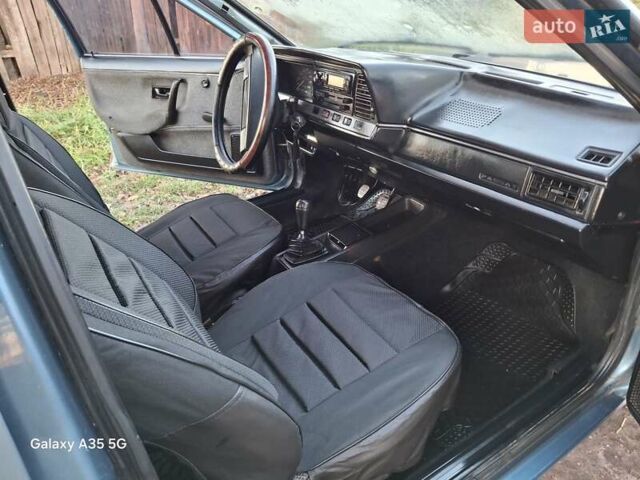 Зеленый Фольксваген Сантана, объемом двигателя 1.76 л и пробегом 300 тыс. км за 1000 $, фото 24 на Automoto.ua