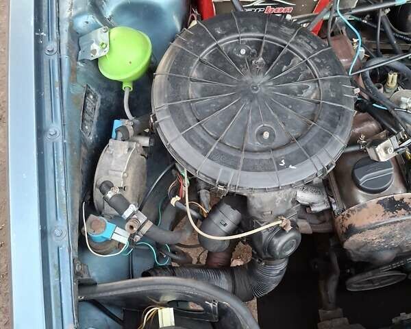 Зеленый Фольксваген Сантана, объемом двигателя 1.76 л и пробегом 300 тыс. км за 1000 $, фото 33 на Automoto.ua