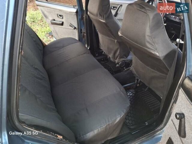 Зеленый Фольксваген Сантана, объемом двигателя 1.76 л и пробегом 300 тыс. км за 1000 $, фото 23 на Automoto.ua