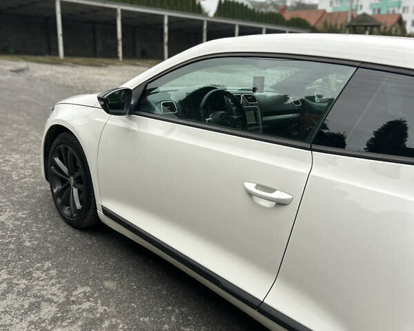 Білий Фольксваген Скірокко, об'ємом двигуна 1.4 л та пробігом 265 тис. км за 8100 $, фото 6 на Automoto.ua