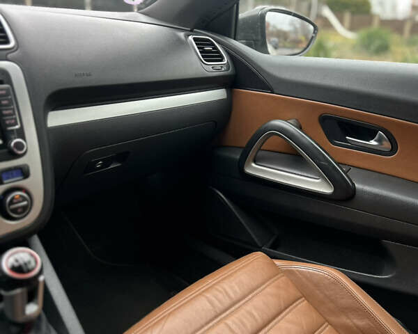 Білий Фольксваген Скірокко, об'ємом двигуна 1.4 л та пробігом 265 тис. км за 8100 $, фото 16 на Automoto.ua