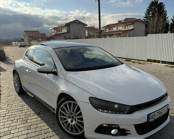 Белый Фольксваген Скирокко, объемом двигателя 1.39 л и пробегом 220 тыс. км за 8599 $, фото 4 на Automoto.ua