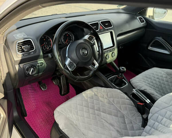 Белый Фольксваген Скирокко, объемом двигателя 1.39 л и пробегом 220 тыс. км за 8599 $, фото 8 на Automoto.ua