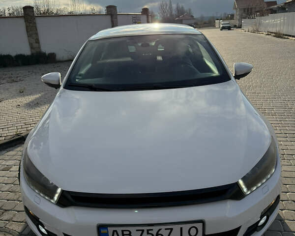 Белый Фольксваген Скирокко, объемом двигателя 1.39 л и пробегом 220 тыс. км за 8599 $, фото 5 на Automoto.ua