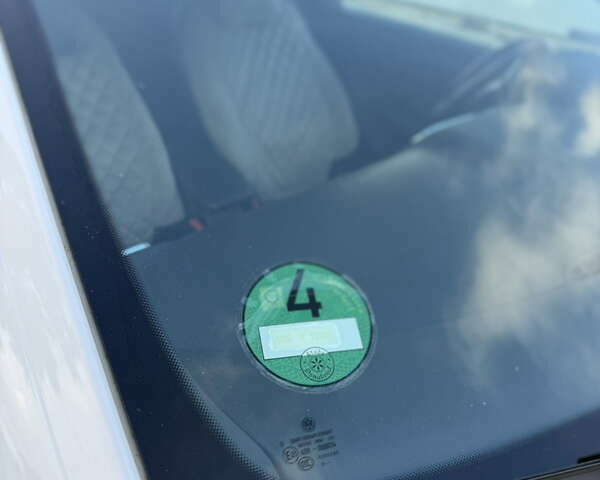 Белый Фольксваген Скирокко, объемом двигателя 1.39 л и пробегом 220 тыс. км за 8599 $, фото 19 на Automoto.ua