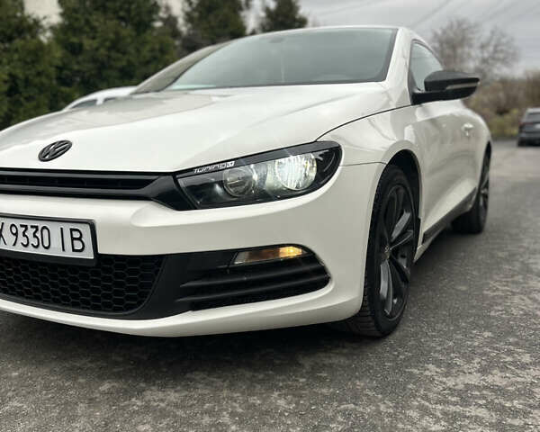 Білий Фольксваген Скірокко, об'ємом двигуна 1.4 л та пробігом 265 тис. км за 8100 $, фото 5 на Automoto.ua