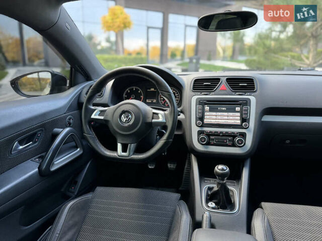 Белый Фольксваген Скирокко, объемом двигателя 1.97 л и пробегом 350 тыс. км за 5999 $, фото 26 на Automoto.ua