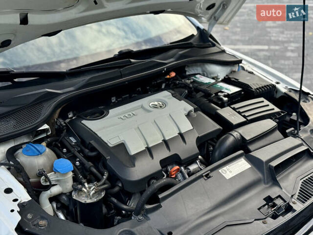 Белый Фольксваген Скирокко, объемом двигателя 1.97 л и пробегом 350 тыс. км за 5999 $, фото 39 на Automoto.ua