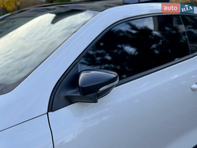 Белый Фольксваген Скирокко, объемом двигателя 1.97 л и пробегом 350 тыс. км за 5999 $, фото 18 на Automoto.ua