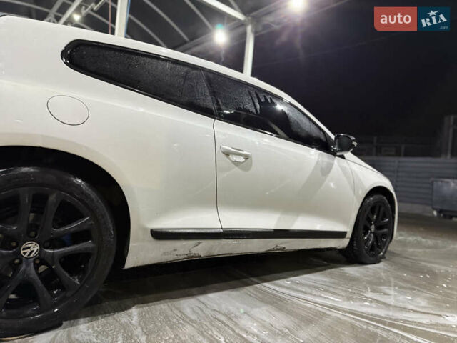 Белый Фольксваген Скирокко, объемом двигателя 1.97 л и пробегом 354 тыс. км за 7000 $, фото 8 на Automoto.ua