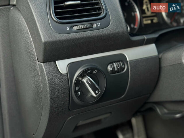 Белый Фольксваген Скирокко, объемом двигателя 1.97 л и пробегом 350 тыс. км за 5999 $, фото 32 на Automoto.ua