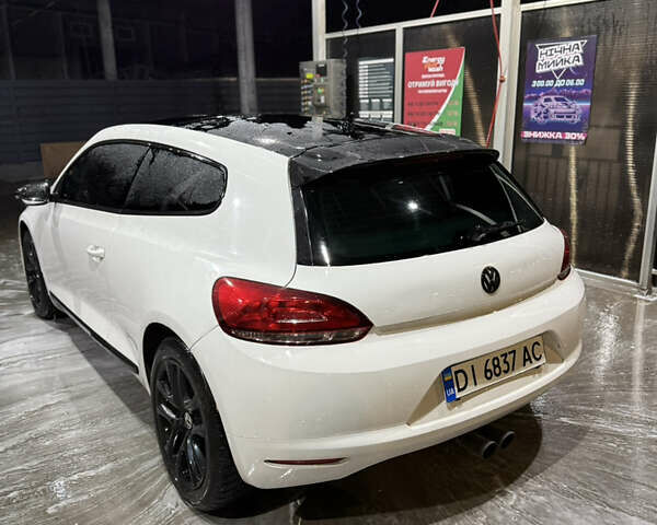 Белый Фольксваген Скирокко, объемом двигателя 1.97 л и пробегом 354 тыс. км за 7000 $, фото 1 на Automoto.ua