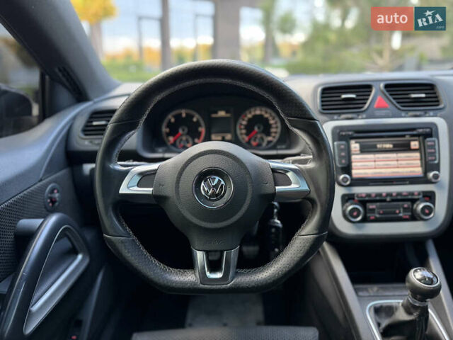 Белый Фольксваген Скирокко, объемом двигателя 1.97 л и пробегом 350 тыс. км за 5999 $, фото 27 на Automoto.ua