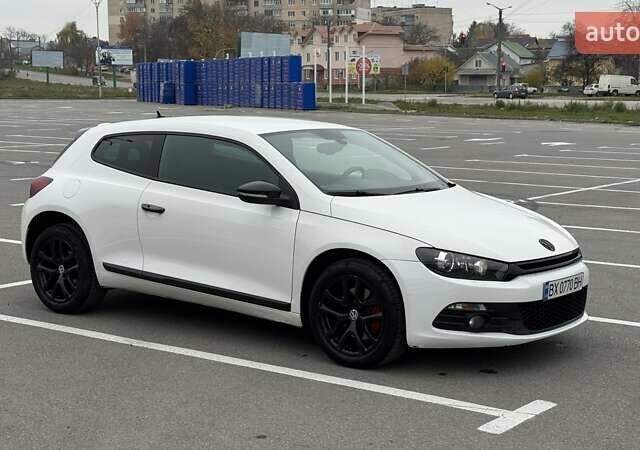Білий Фольксваген Скірокко, об'ємом двигуна 1.39 л та пробігом 223 тис. км за 9800 $, фото 10 на Automoto.ua