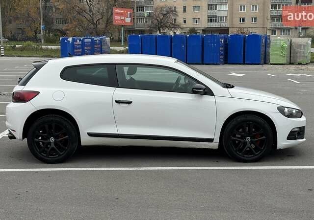 Білий Фольксваген Скірокко, об'ємом двигуна 1.39 л та пробігом 223 тис. км за 9800 $, фото 9 на Automoto.ua
