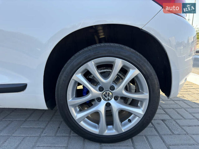 Білий Фольксваген Скірокко, об'ємом двигуна 1.98 л та пробігом 130 тис. км за 13000 $, фото 12 на Automoto.ua