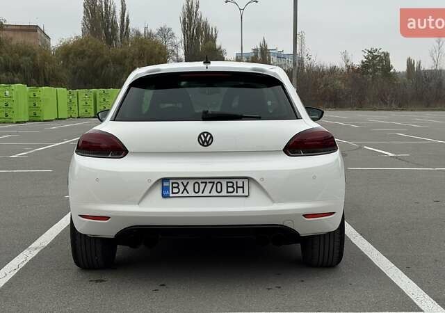 Білий Фольксваген Скірокко, об'ємом двигуна 1.39 л та пробігом 223 тис. км за 9800 $, фото 6 на Automoto.ua