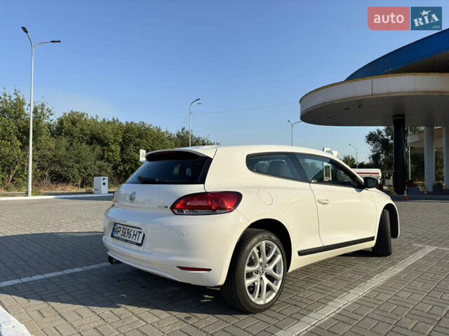 Білий Фольксваген Скірокко, об'ємом двигуна 1.98 л та пробігом 130 тис. км за 13000 $, фото 7 на Automoto.ua
