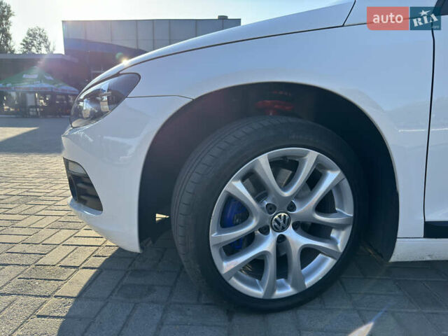 Білий Фольксваген Скірокко, об'ємом двигуна 1.98 л та пробігом 130 тис. км за 13000 $, фото 11 на Automoto.ua