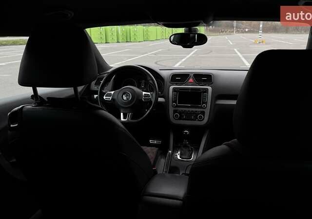 Білий Фольксваген Скірокко, об'ємом двигуна 1.39 л та пробігом 223 тис. км за 9800 $, фото 16 на Automoto.ua