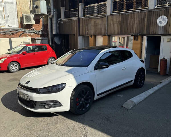 Белый Фольксваген Скирокко, объемом двигателя 1.4 л и пробегом 184 тыс. км за 10550 $, фото 8 на Automoto.ua