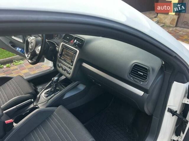 Білий Фольксваген Скірокко, об'ємом двигуна 1.4 л та пробігом 40 тис. км за 12999 $, фото 10 на Automoto.ua