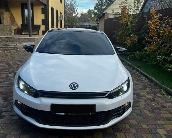 Білий Фольксваген Скірокко, об'ємом двигуна 1.4 л та пробігом 40 тис. км за 12999 $, фото 1 на Automoto.ua