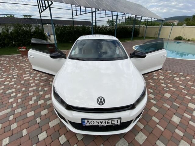 Белый Фольксваген Скирокко, объемом двигателя 1.4 л и пробегом 240 тыс. км за 7299 $, фото 1 на Automoto.ua