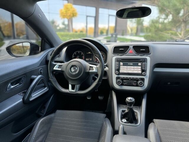 Белый Фольксваген Скирокко, объемом двигателя 2 л и пробегом 350 тыс. км за 5999 $, фото 15 на Automoto.ua