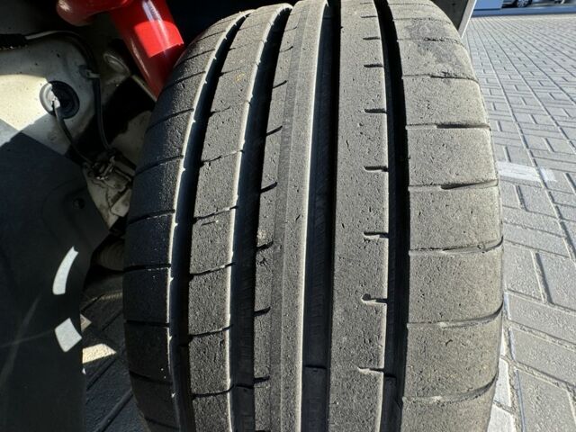 Белый Фольксваген Скирокко, объемом двигателя 2 л и пробегом 130 тыс. км за 10500 $, фото 4 на Automoto.ua