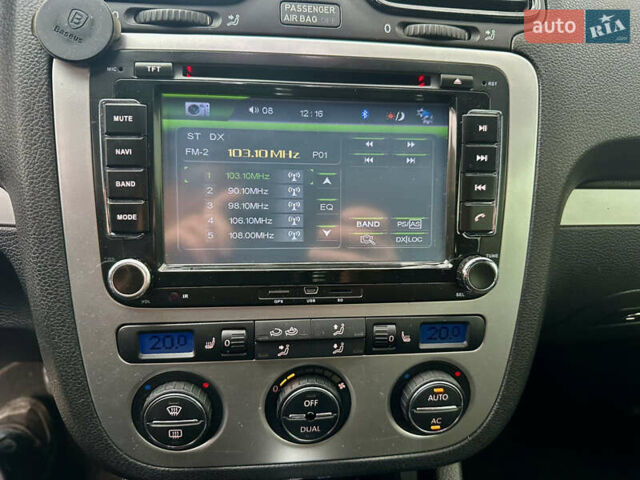 Черный Фольксваген Скирокко, объемом двигателя 1.39 л и пробегом 217 тыс. км за 7500 $, фото 24 на Automoto.ua