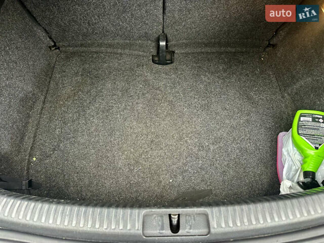 Черный Фольксваген Скирокко, объемом двигателя 1.39 л и пробегом 217 тыс. км за 7500 $, фото 33 на Automoto.ua