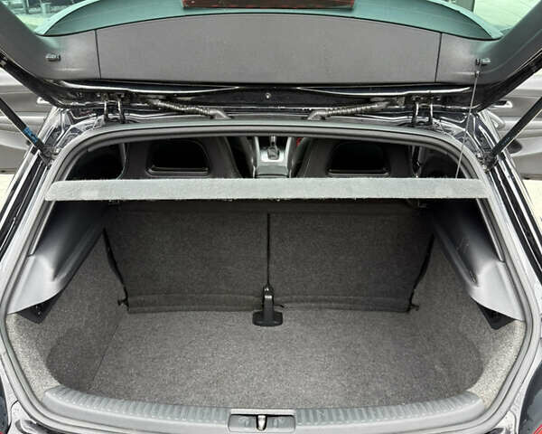 Черный Фольксваген Скирокко, объемом двигателя 2 л и пробегом 245 тыс. км за 8400 $, фото 55 на Automoto.ua