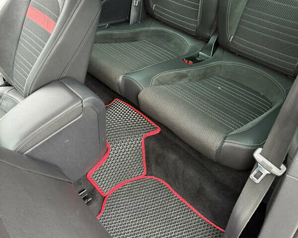 Черный Фольксваген Скирокко, объемом двигателя 2 л и пробегом 245 тыс. км за 8400 $, фото 51 на Automoto.ua