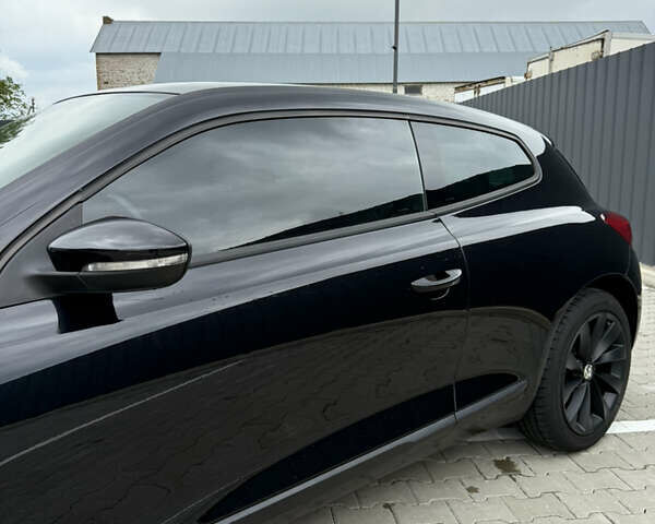 Черный Фольксваген Скирокко, объемом двигателя 2 л и пробегом 245 тыс. км за 8400 $, фото 12 на Automoto.ua